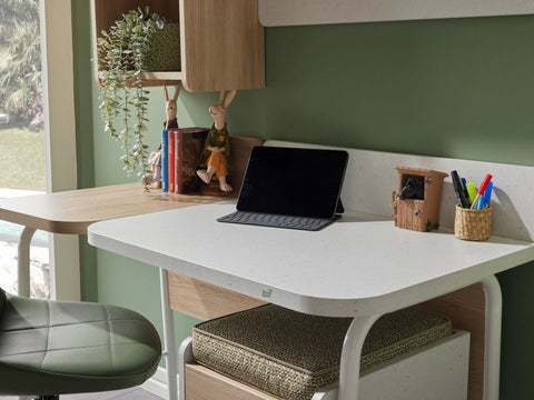 Daisy Study Table Set