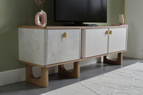 Destina Tv Table
