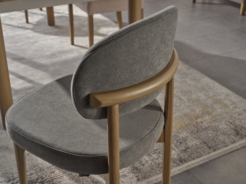 Legato Dining Table And Chairs