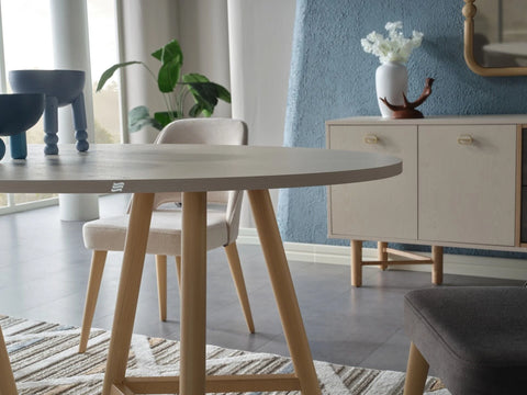 Linus Dining Table And Chairs