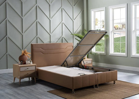 Ferro Ottoman Bed