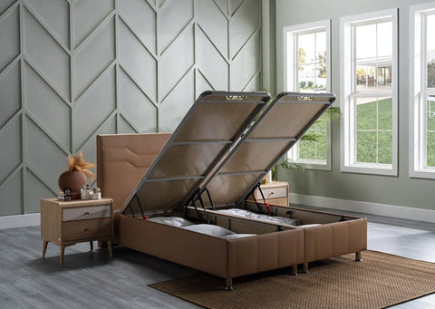 Ferro Ottoman Bed