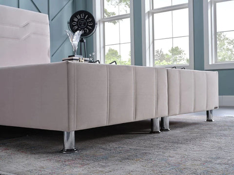 Ferro Ottoman Bed