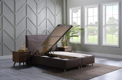 Ferro Ottoman Bed