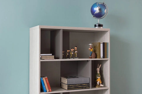Hera Bookshelf